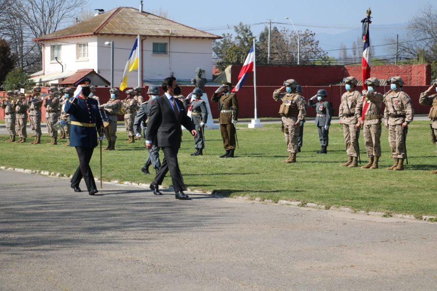 Delegado Presidencial presidió Desfile Militar de Fiestas Patrias en Regimiento Colchagua