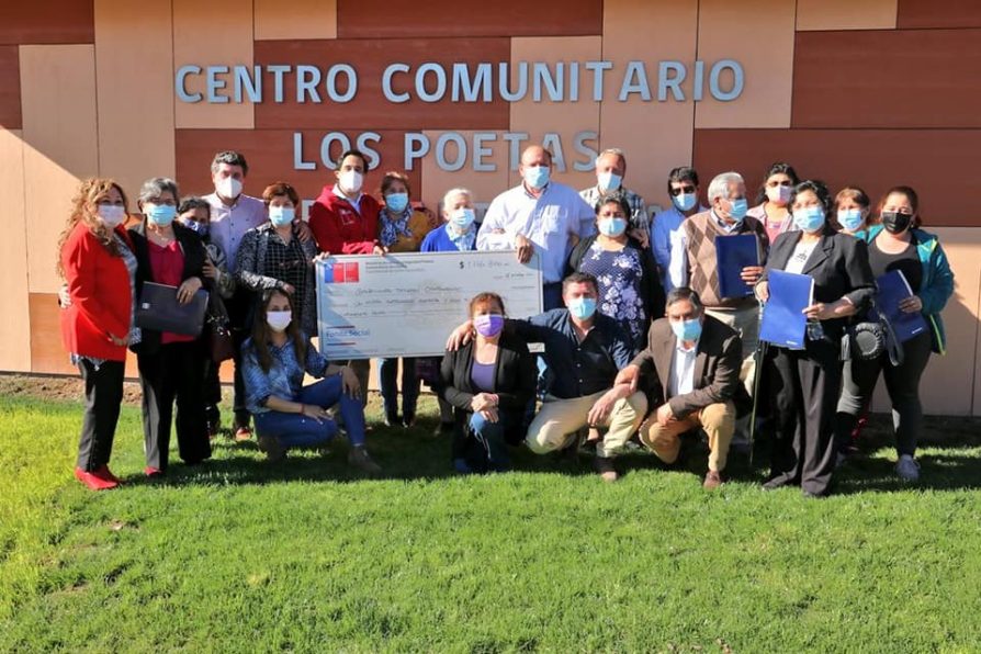 Centro Comunitario Los Poetas recibió Subvención Presidencial