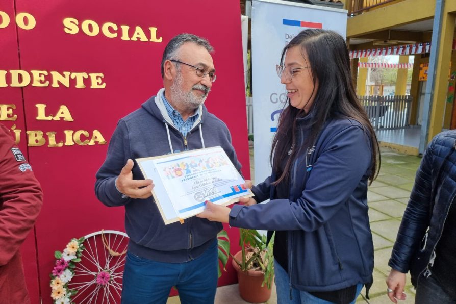 Agrupaciones Sociales de Colchagua recibieron el FONDES